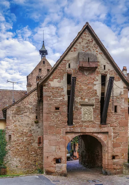 Upper gate, Riquewihr, Alsace, France — Stock Photo, Image