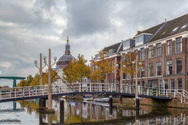 Oude vest channel, Leiden, Netherlands