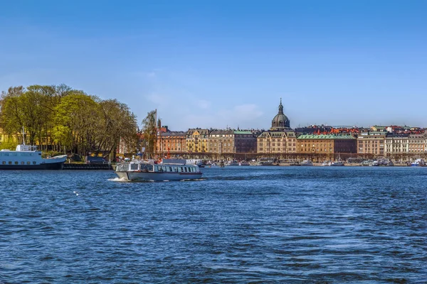 Перегляд strandvagen, Стокгольм — стокове фото