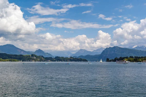 Lago de Lucerna, Suiza — Foto de Stock