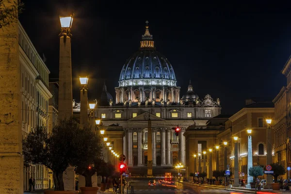 Aziz Peter Bazilikası, Vatikan