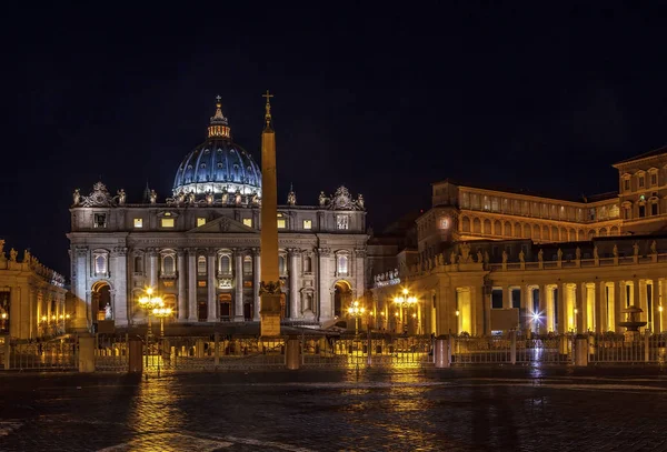 Petersdom im Vatikan — Stockfoto