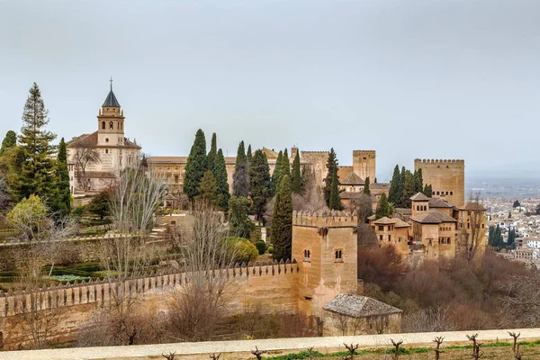 Pohled na Alhambra, Granada, Španělsko — Stock fotografie