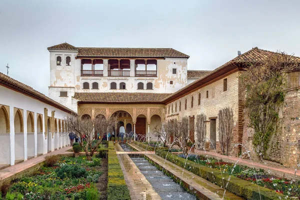 Patio de la Acequia in Generalife, Granada, Spain — Φωτογραφία Αρχείου