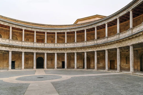 カルロス 5 世宮殿、アルハンブラ、グラナダ — ストック写真