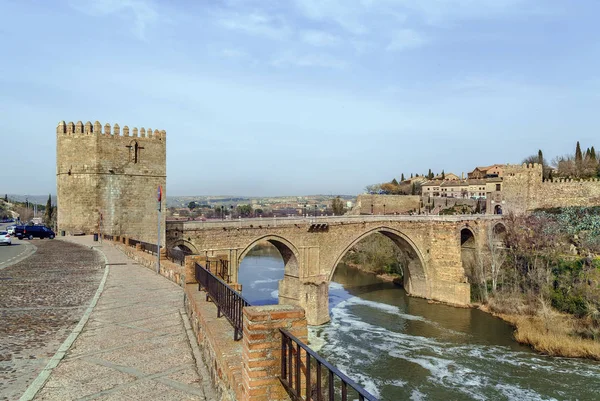 Puente de San Martín, Toledo, España — Foto de Stock