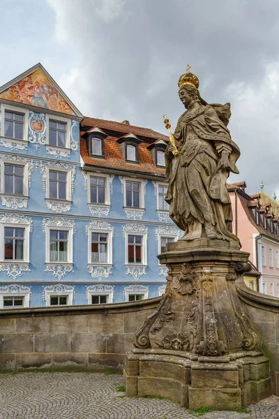 Staty av St. Kunigunda, Bamberg, Tyskland — Stockfoto