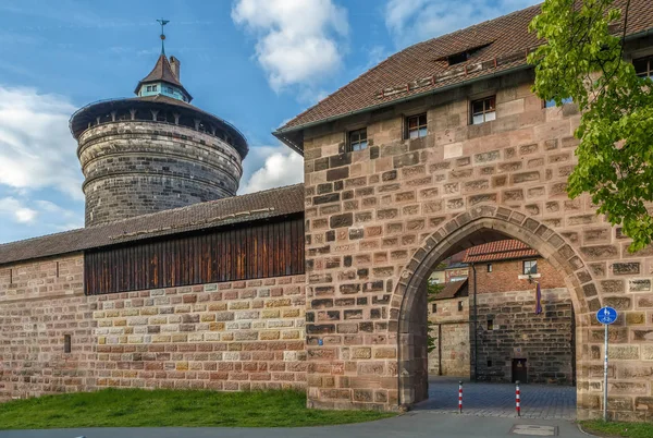 Spittlertor gate, Nürnberg, Almanya