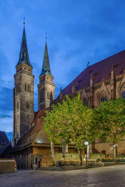 St. Sebaldus kyrka, Nürnberg, Tyskland — Stockfoto