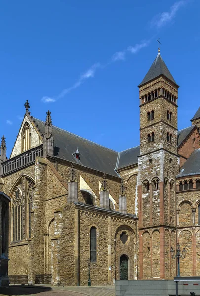 Basiliek van Sint-Servaasbasiliek, Maastricht, Nederland — Stockfoto