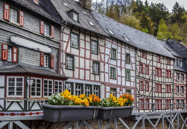 Houses along the Rur river, Monschau, Germany — Stock Photo, Image