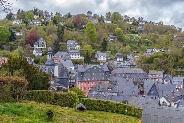 Vista de Monschau desde la colina, Alemania — Foto de Stock