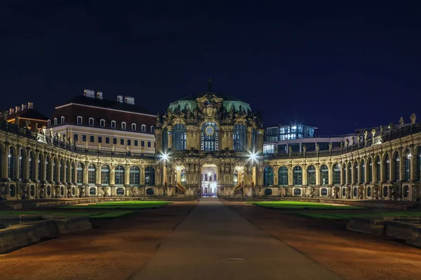 Dresden, Saksonya, Almanya zwinger Palace — Stok fotoğraf