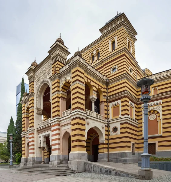 Teatro Nacional Georgiano de Ópera, Tbilisi, Geórgia — Fotografia de Stock