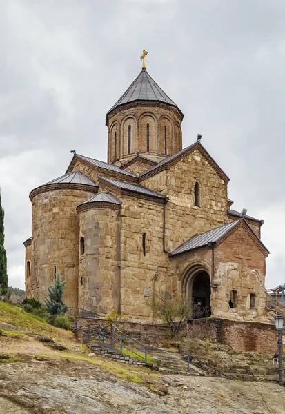 Iglesia Virgen María Metekhi, Tiflis, Georgia — Foto de Stock