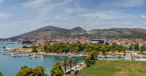 Vista de Marina, Trogir, Croacia — Foto de Stock