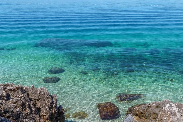 Strand am Meer, brela, Kroatien — Stockfoto