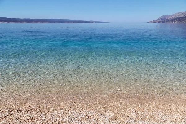 Strand am Meer, brela, Kroatien — Stockfoto