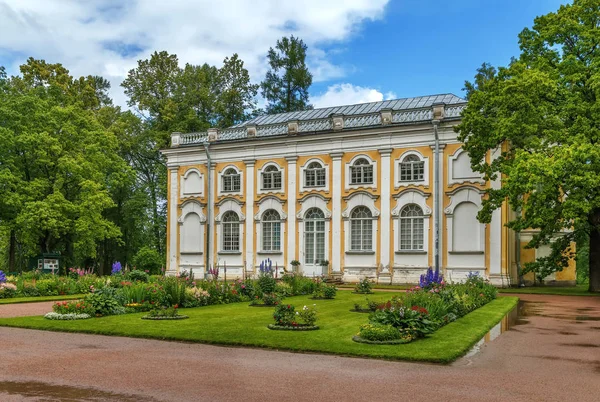 Russische koninklijke residentie in Oranienbaum — Stockfoto