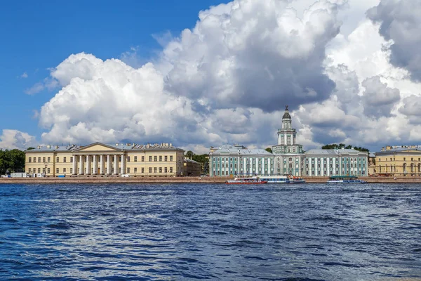 Πανεπιστήμιο ανάχωμα, Αγία Πετρούπολη, Ρωσία — Φωτογραφία Αρχείου