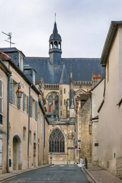 Rua em Nevers, Ftance — Fotografia de Stock