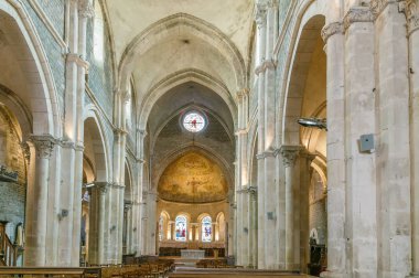 Saint Lazare Kilisesi, Avallon, Fransa