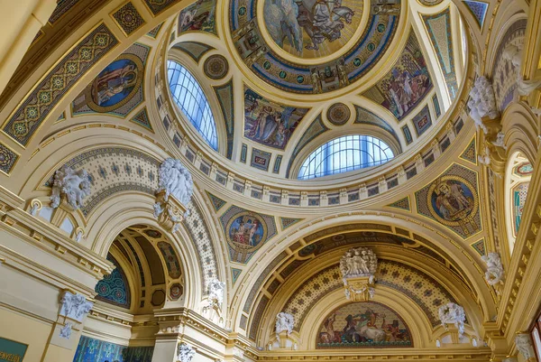 Szechenyi Termal Hamamı, Budapeşte, Macaristan — Stok fotoğraf