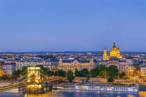 View of Budapest from Fisherman Bastion, Hungary — Stockfoto