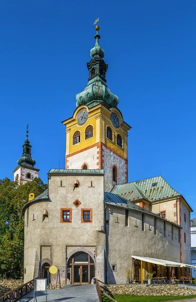 Banska Bystrica Town Castello Con Torre Dell Orologio Barbican Slovacchia — Foto Stock