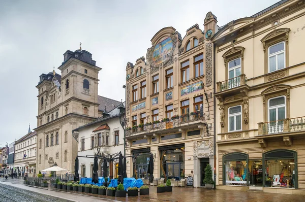 Slovakya Nın Kosice Kasabasında Tarihi Evleri Olan Bir Cadde — Stok fotoğraf