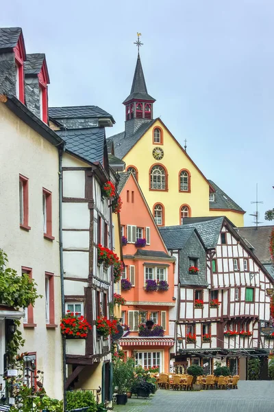 Gate Med Historiske Hus Bernkastel Kues Tyskland – stockfoto