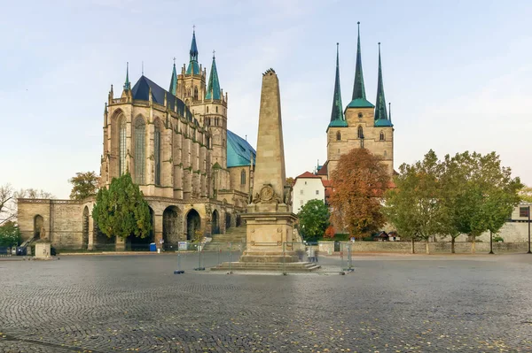 Erfurt Cathedral Och Severikirche Church Tyskland Båda Kyrkorna Tornet Ovanför — Stockfoto