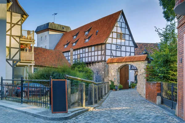 Sstreet Con Casas Históricas Entramado Madera Quedlinburg Alemania — Foto de Stock