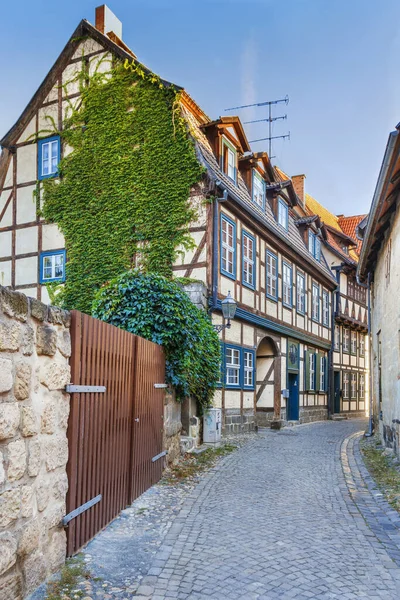 Straat Met Historische Vakwerkhuizen Quedlinburg Duitsland — Stockfoto