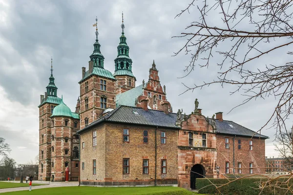 罗森堡宫殿 Rosenborg Palace 是一座位于丹麦哥本哈根的复兴城堡 这座城堡始建于1606年 是一座乡村避暑别墅 — 图库照片