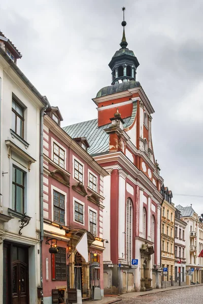 Calle Con Casas Históricas Casco Antiguo Riga Letonia — Foto de Stock