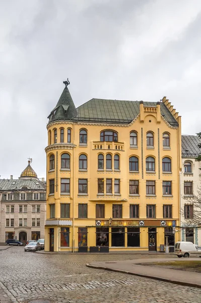 Letonya Nın Riga Şehrinde Cat House Ile Cadde — Stok fotoğraf