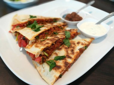 Tavuk Quesadilla Meksika Yemekleri