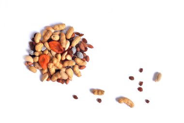 Fındık, Kuru Meyve ve beyaz arka plan, üstten görünüm üzerinde bir elma. Yararlı gıda, öğle yemeği