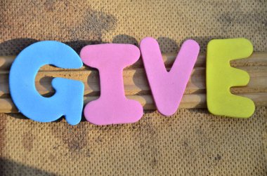 söz veriyorum bir soyut