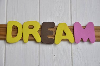 bir soyut rüyanda kelime