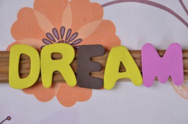 bir soyut rüyanda kelime