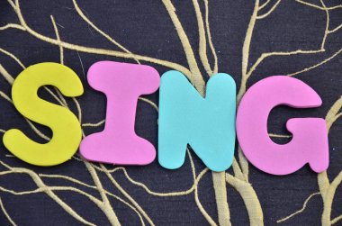 Bir soyut kelime söyle