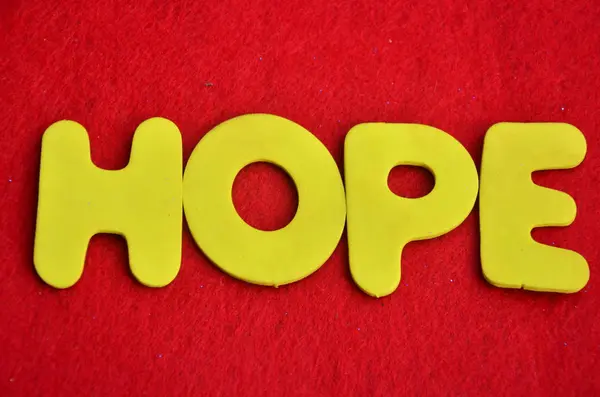 bir soyut kelime umut