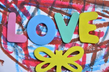 bir soyut kelime aşk