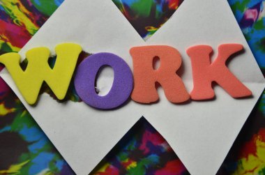 renkli bir arka plan üzerinde iş sözcük