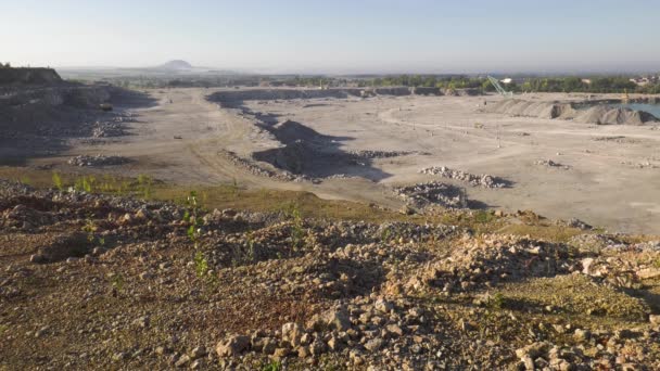 Shakh Tau Limestone Quarry — Stock Video