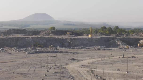 Shakh Tau Carrière Calcaire — Video