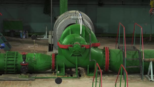 Water pumping station. Engine room. — Stock Footage Water Pumping Station Engine Room Royalty Free Stock Video