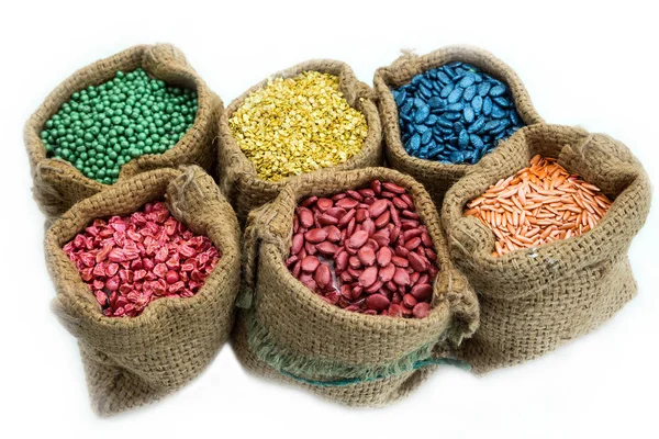 Variedad Cereales Envasados Sacos Sobre Fondo Blanco — Foto de Stock
